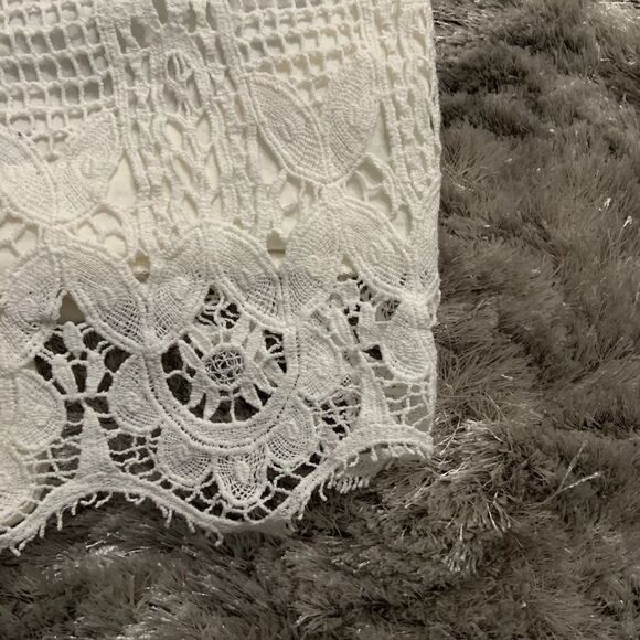 🏷️ 5 for $25 - EXPRESS Lace Open Back Halter Top - Picture 6 of 7